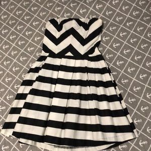 Medium Black and white striped strapless dress